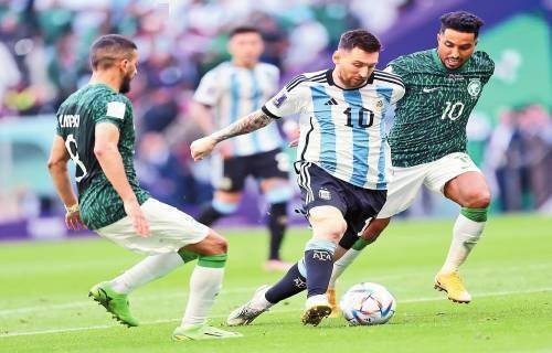 这是要保送阿森纳夺冠的节奏啊，连续两轮了，都是平局。